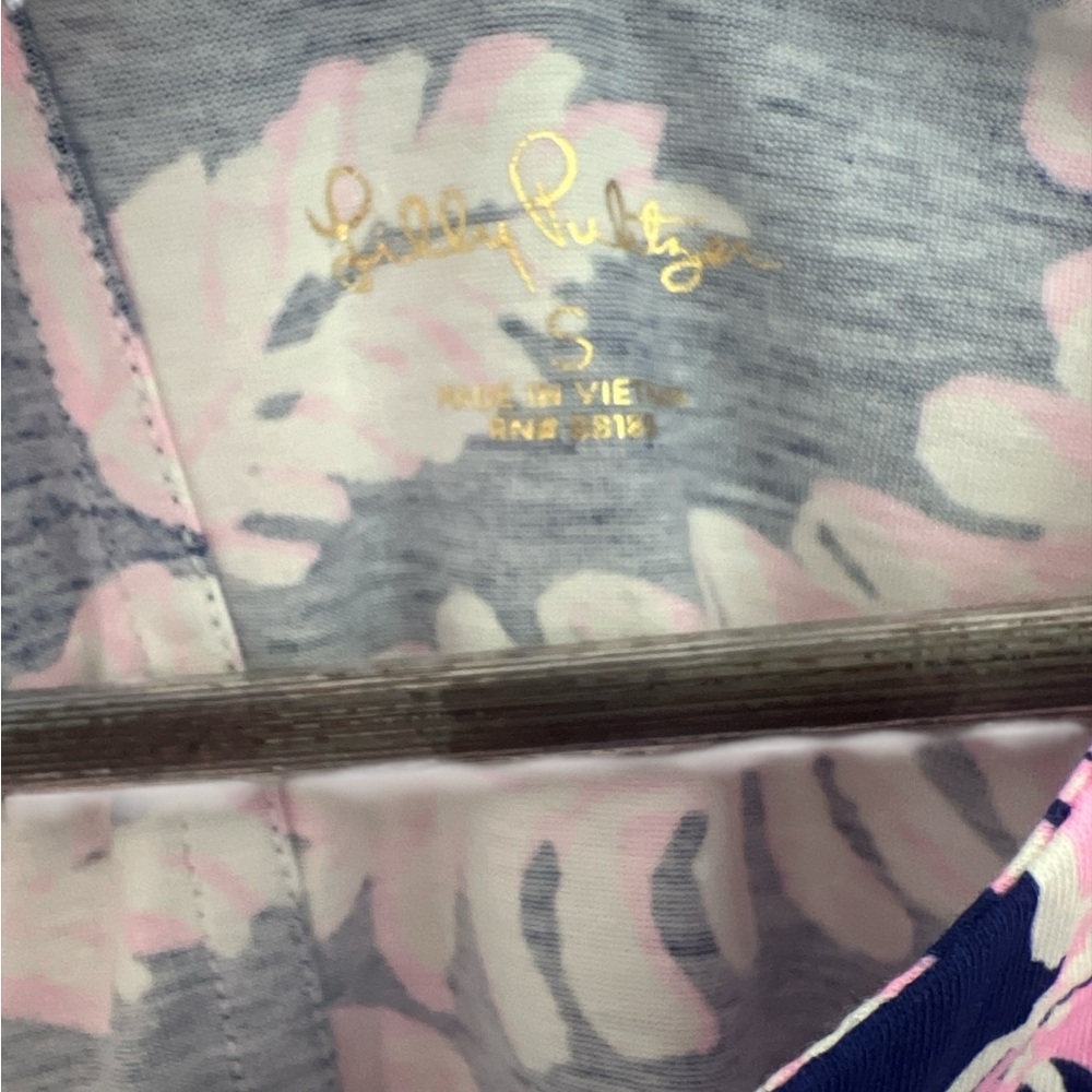 Lilly Pulitzer Dress S Navy Pink Tropical Print Ruffle Sleeve V-Neck Shift Dress - Picture 4 of 7
